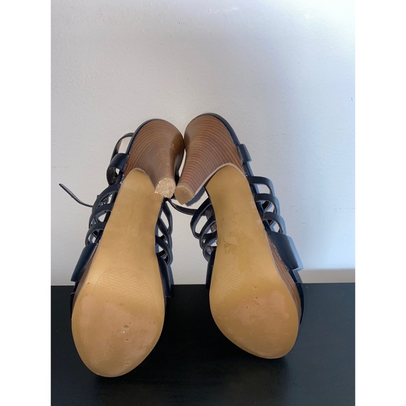 Tahari Black Open Toe High Heels - Picture 4 of 4